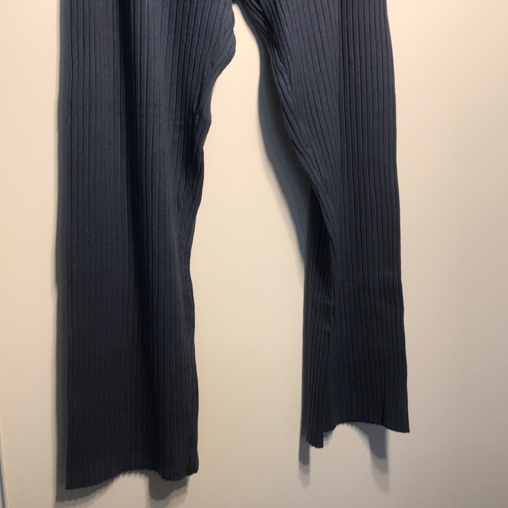 CYRUS Gray Ribbed Pants - Picture 5 of 7